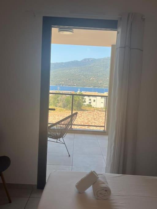 Appart Tout Equipe Et Vue Sur La Mer Apartman Propriano  Kültér fotó